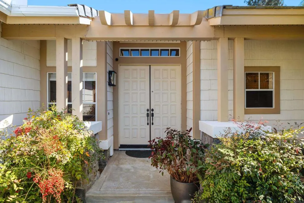 https://cdn.realtyfeed.com/cdn/127/306660679/df5eff127bd39c6d87e10f6afb45fab4.webp
