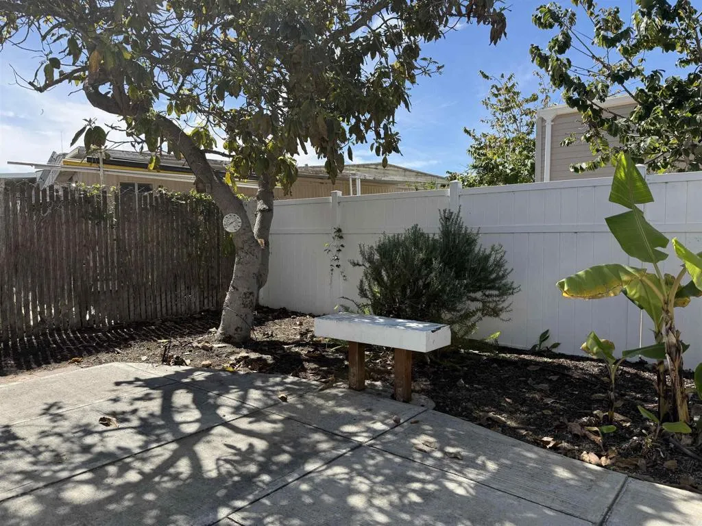 https://cdn.realtyfeed.com/cdn/127/306660764/361f0a19ff98ab156af3ceef889e4d37.webp