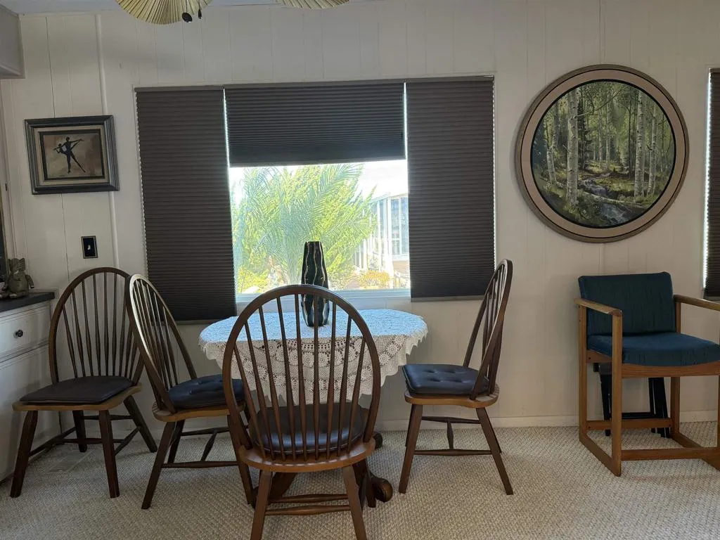 https://cdn.realtyfeed.com/cdn/127/306660764/93fef1e4c2a512774c8ac55f88e0bd40.webp
