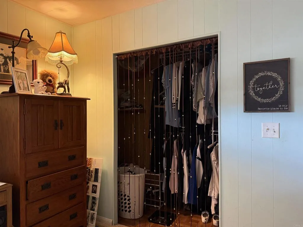 https://cdn.realtyfeed.com/cdn/127/306660764/b5101d71f6099bd59ab7fe7798b576f6.webp