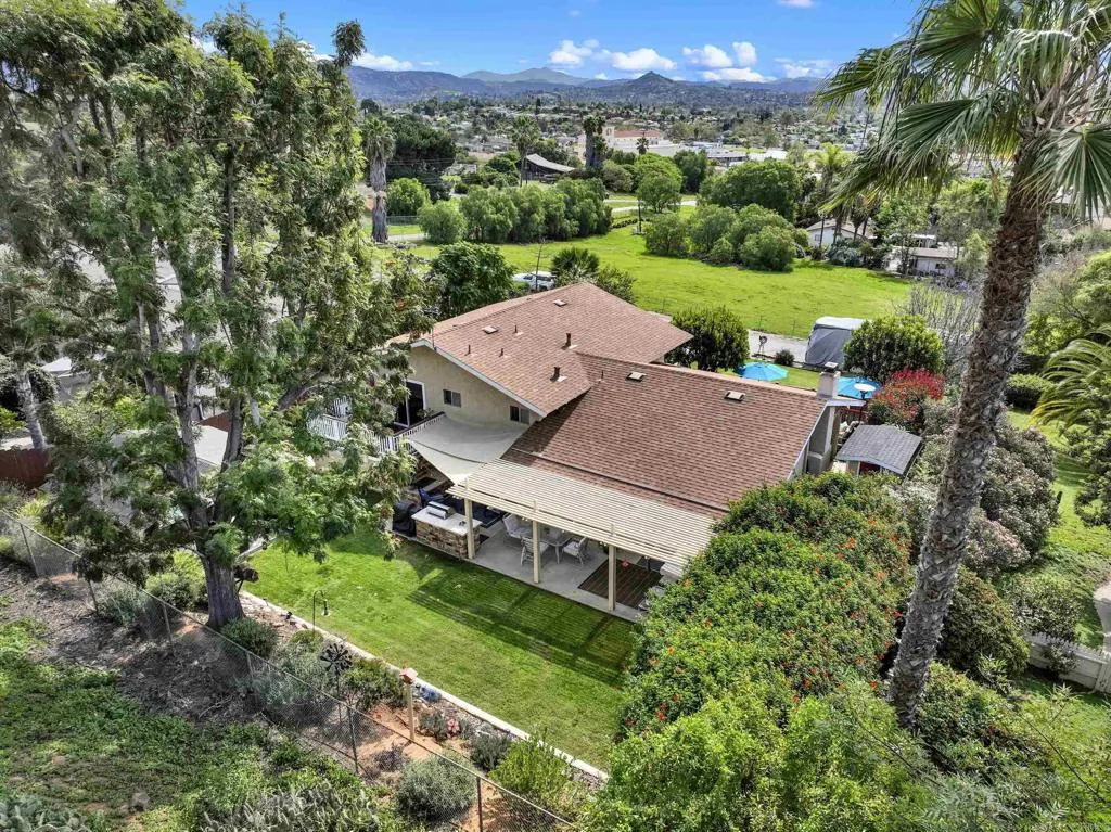 https://cdn.realtyfeed.com/cdn/127/306660766/27d8cdd70260211aab451a13a658e60c.webp