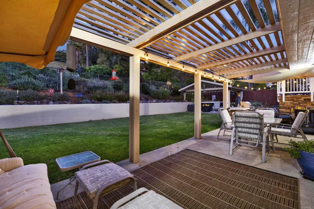 https://cdn.realtyfeed.com/cdn/127/306660766/57c6a5475e2b5d4020c5b4786142700c.webp