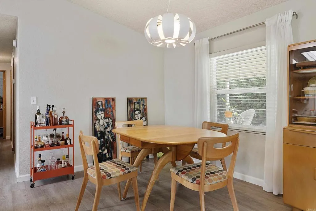 https://cdn.realtyfeed.com/cdn/127/306660775/806584cf11ef06b2dfa6f04795938b53.webp
