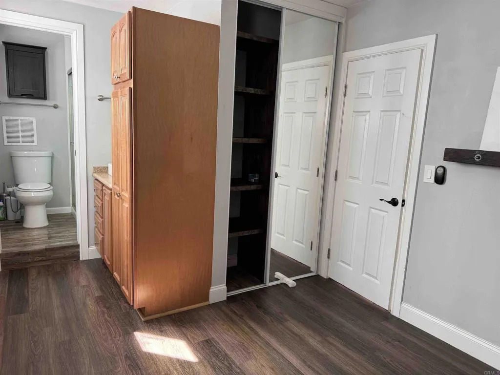 https://cdn.realtyfeed.com/cdn/127/306660794/b02b476f53b13d0564348cbf1a518f81.webp