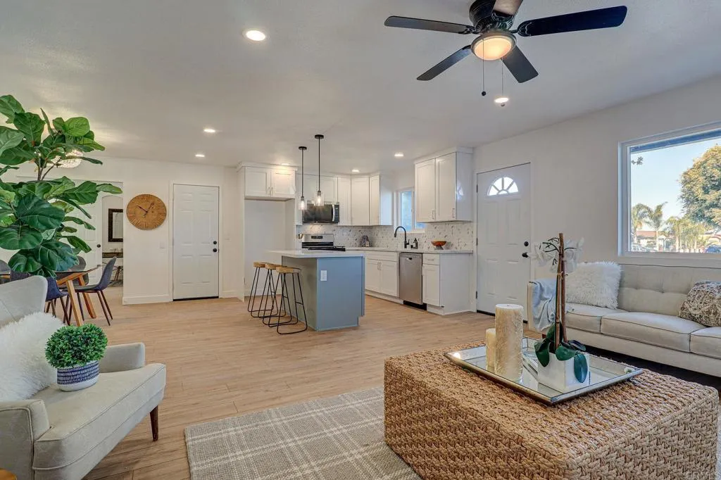 https://cdn.realtyfeed.com/cdn/127/306660890/0c2b2c614a2a763a44c908c98955d3dc.webp