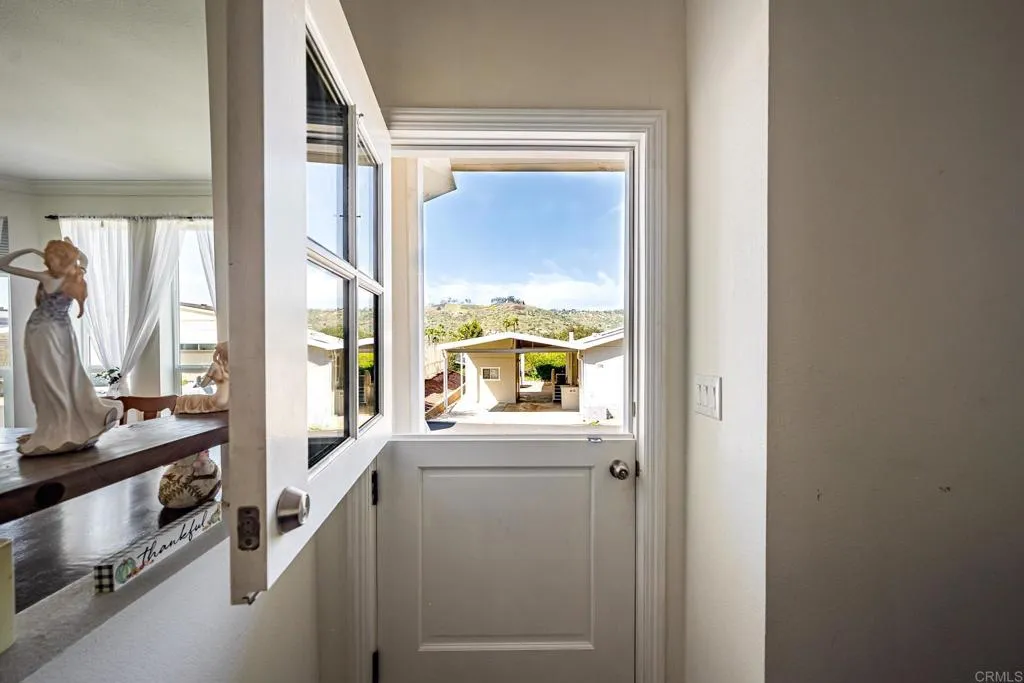 https://cdn.realtyfeed.com/cdn/127/306660918/c1aa5c05634994fc22b4ca7a52d577c5.webp