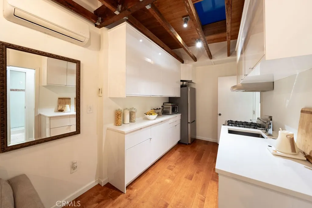 6607 Fountain Ave, Hollywood, CA 90028 - Main photo, Hollywood, CA