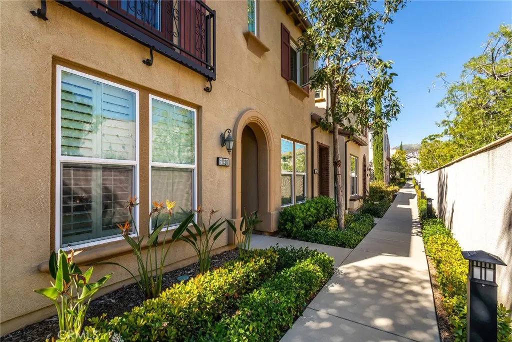11232 Paseo Del Cielo Unit 120, Porter Ranch, CA 91326