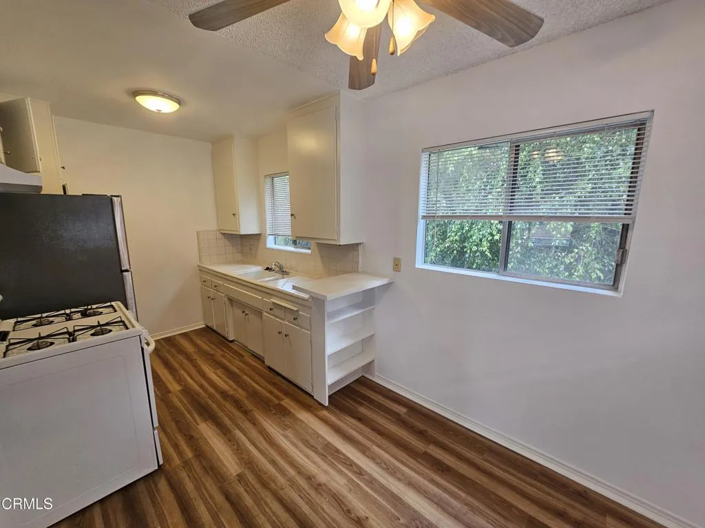 12246 Oxnard Street Unit 2nd Fl, Los Angeles, CA 91606 - Photo 5 of 11, Los Angeles, CA