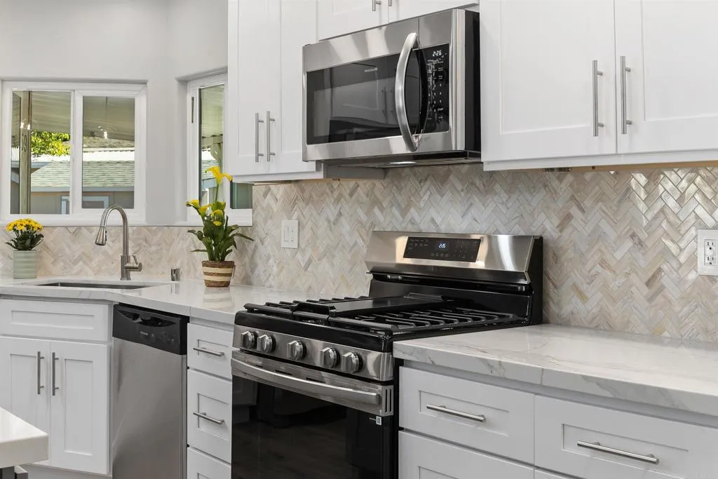 https://cdn.realtyfeed.com/cdn/127/306661020/12595f0d918538304d58af74a3095672.webp
