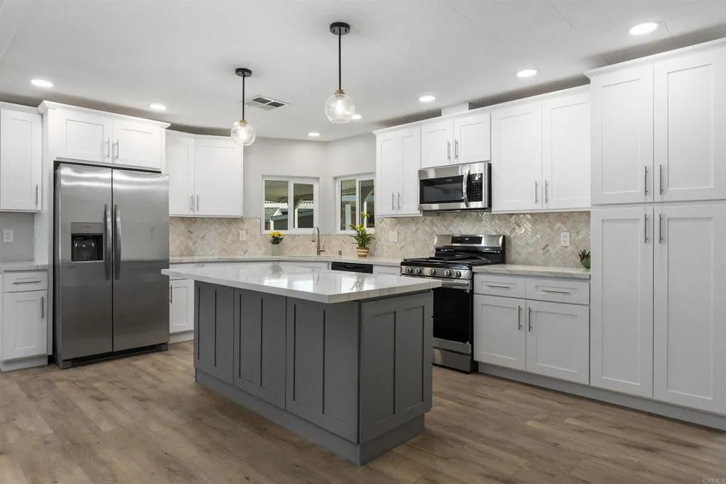https://cdn.realtyfeed.com/cdn/127/306661020/4264f9c8fe6ce328d6748964a4a94487.webp