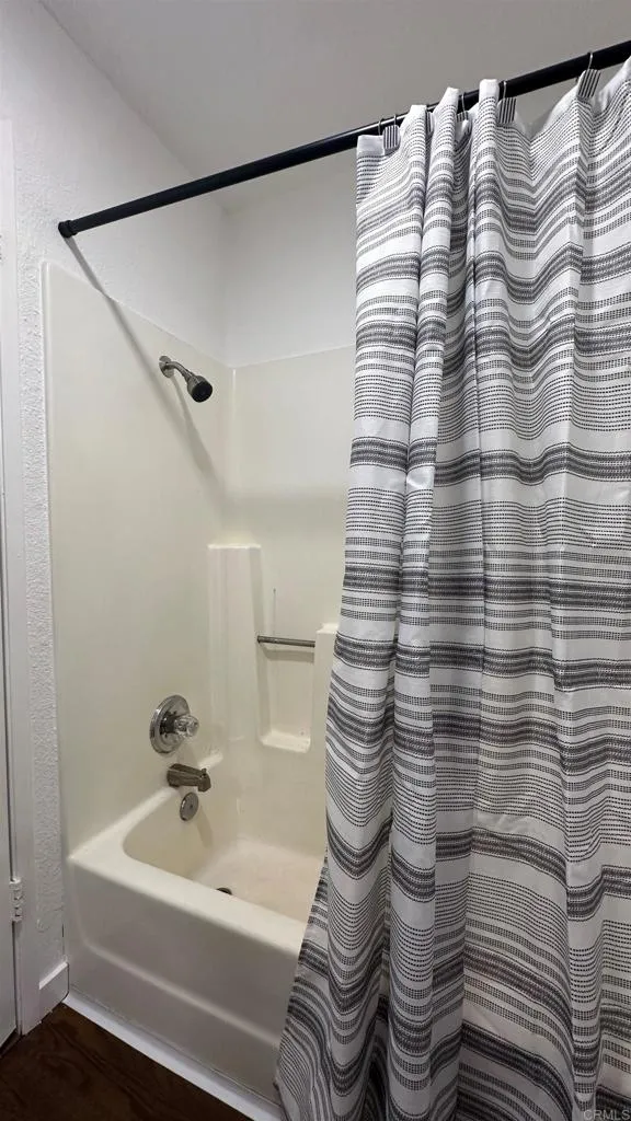 https://cdn.realtyfeed.com/cdn/127/306661051/00951bbf0810a37583d1424429b27ced.webp
