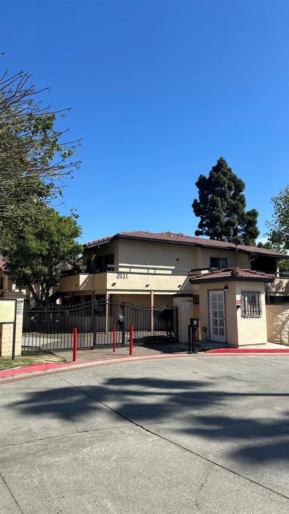 https://cdn.realtyfeed.com/cdn/127/306661051/57f94088dfaad46e2a946ef9c5cd58d2.webp