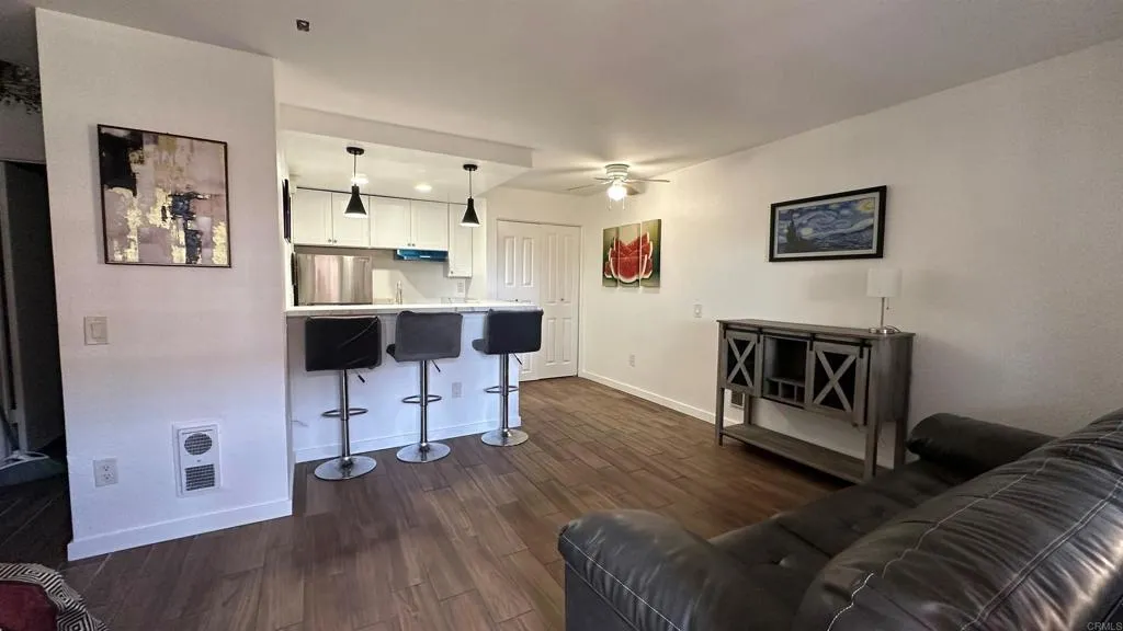 https://cdn.realtyfeed.com/cdn/127/306661051/f1d00274e08a838c54b73bddb2894786.webp