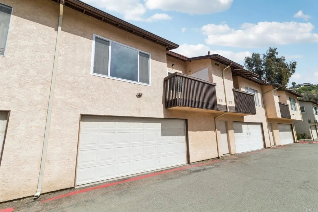 https://cdn.realtyfeed.com/cdn/127/306661096/ec864992b522ad769194f6510a1a2216.webp