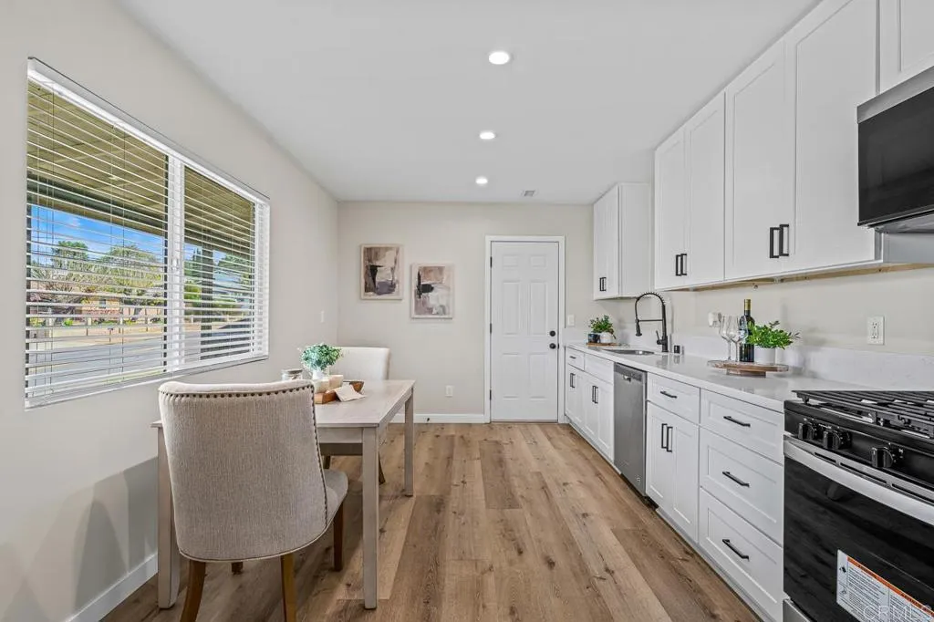 https://cdn.realtyfeed.com/cdn/127/306661114/d128f075e3d9951cdb90da884c5293ba.webp