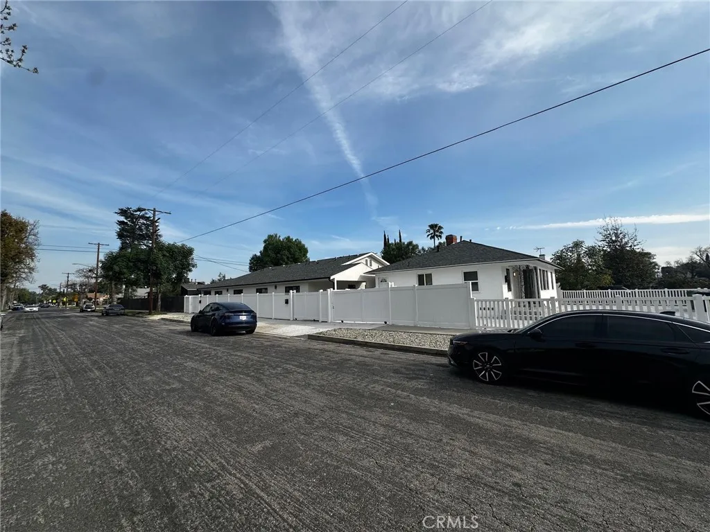 Van Nuys, CA 91406