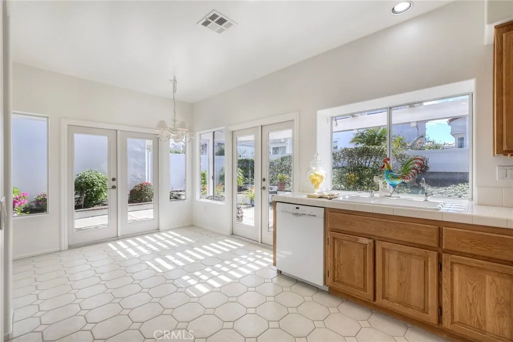 https://cdn.realtyfeed.com/cdn/127/306661132/eed9600ff247b5a56600028c7d8ec84f.webp