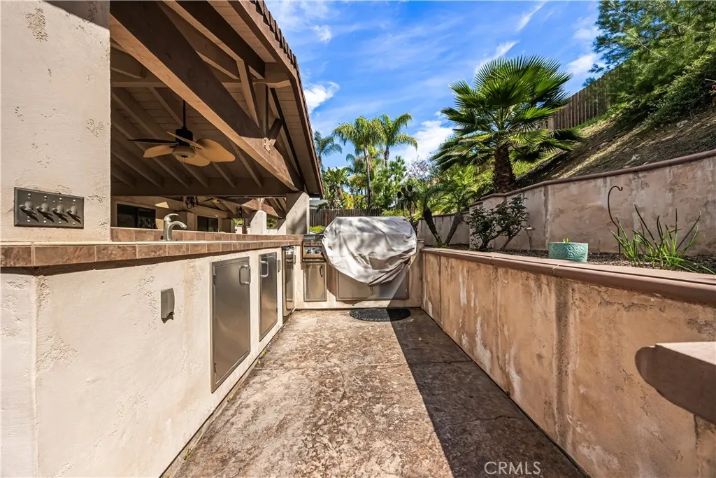 https://cdn.realtyfeed.com/cdn/127/306661149/5b2a315dda917f0b709c948aaabf37c2.webp