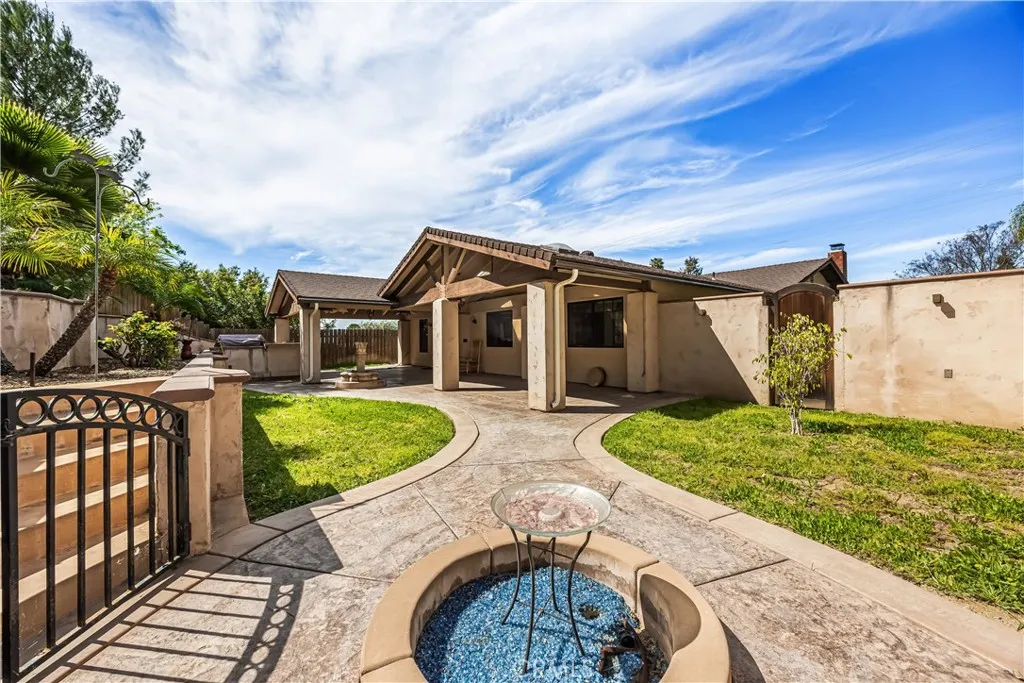 https://cdn.realtyfeed.com/cdn/127/306661149/976440b0c4a0bd4bc80c826c5e7a0240.webp