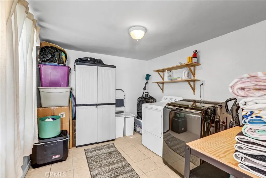 https://cdn.realtyfeed.com/cdn/127/306661181/1190141ef39bbb908f3b1a560a4b38d9.webp