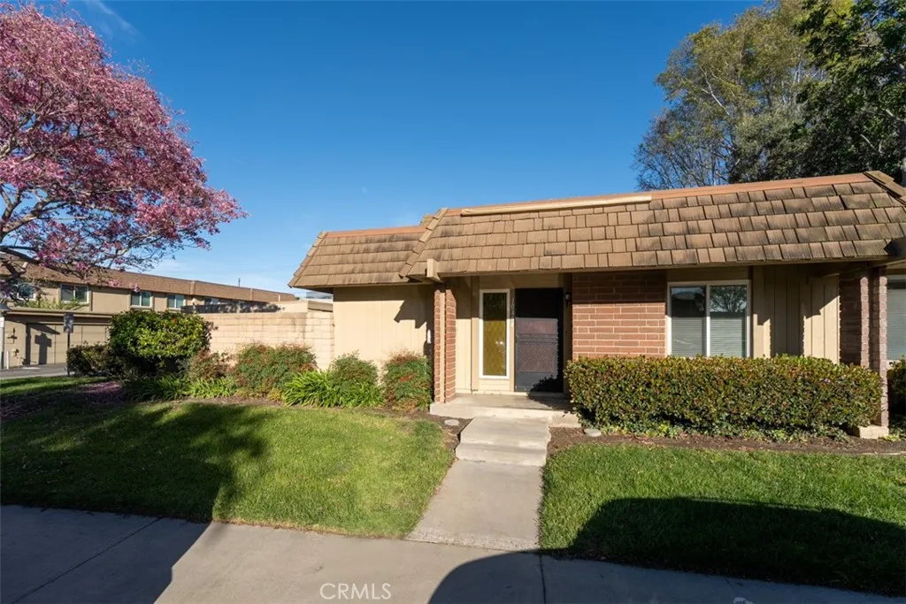 10454 Rio Grande Court, Fountain Valley, CA 92708 - Photo 3 of 17, Fountain Valley, CA