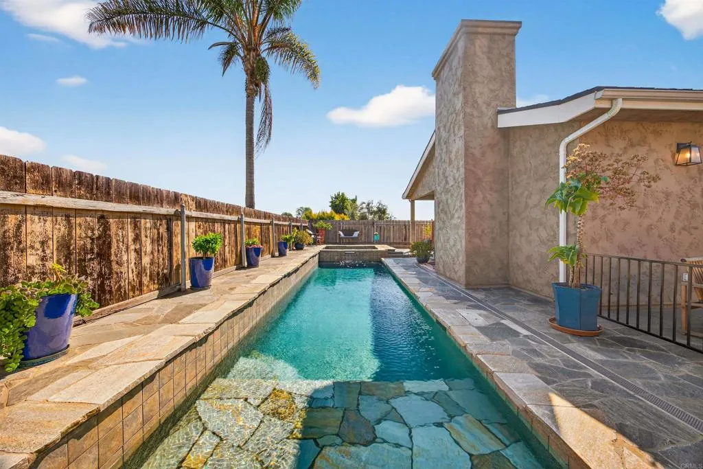 https://cdn.realtyfeed.com/cdn/127/306661324/baab548af31d0c7bfad0704226a68683.webp