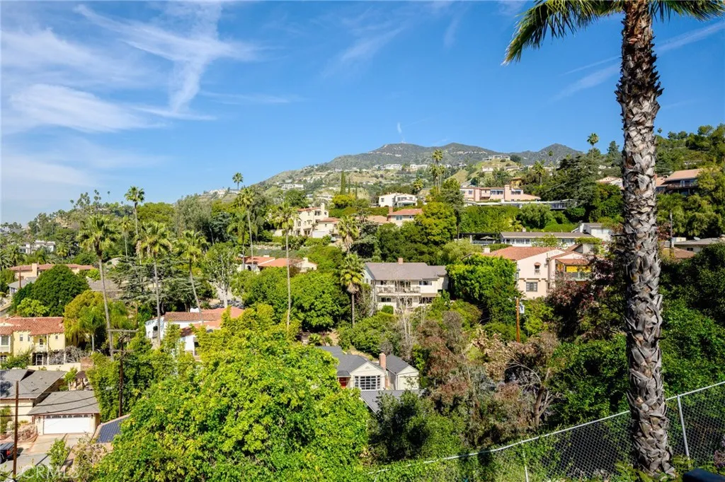 736 Cavanagh Road, Glendale, CA, 91207
