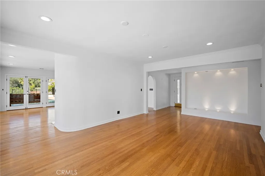 736 Cavanagh Road, Glendale, CA, 91207