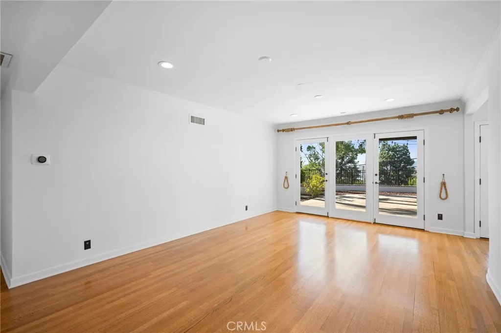 736 Cavanagh Road, Glendale, CA, 91207