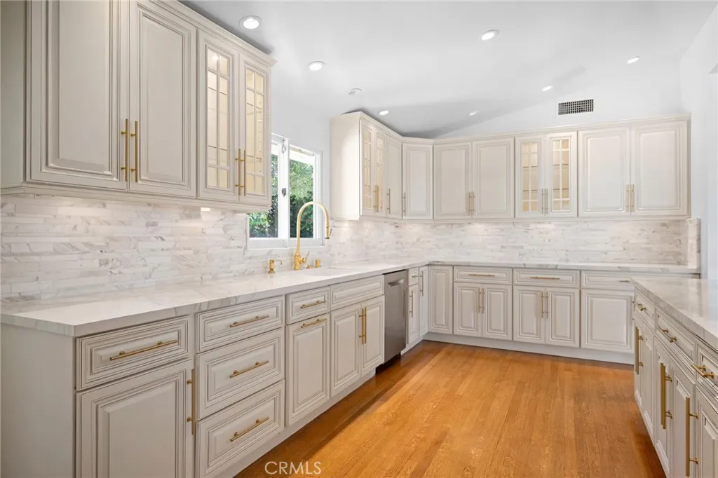 736 Cavanagh Road, Glendale, CA, 91207