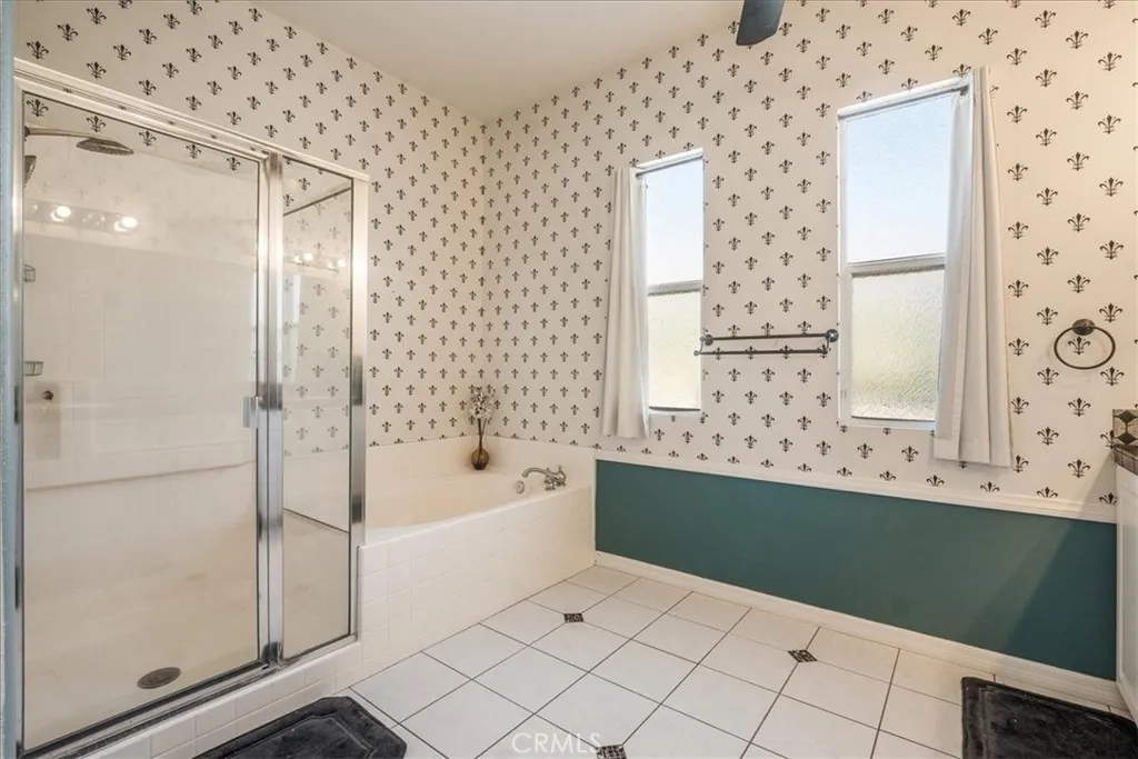 https://cdn.realtyfeed.com/cdn/127/306661517/07978460e6672ee3cf5c4eb42c656189.webp