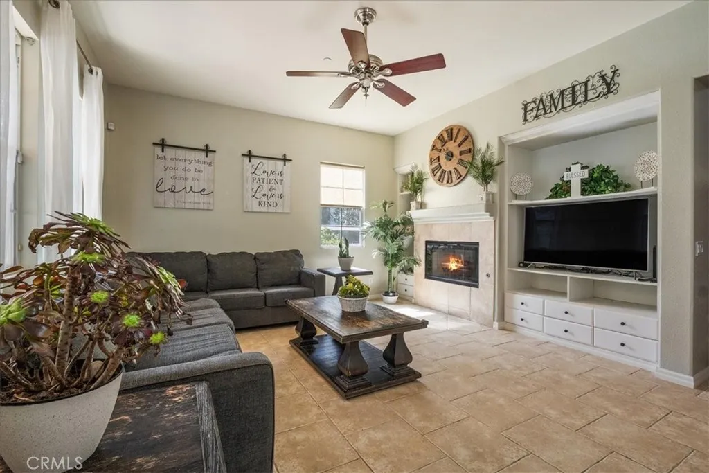 https://cdn.realtyfeed.com/cdn/127/306661517/313d25d182507d0b43e9b21d6a7e2f4e.webp
