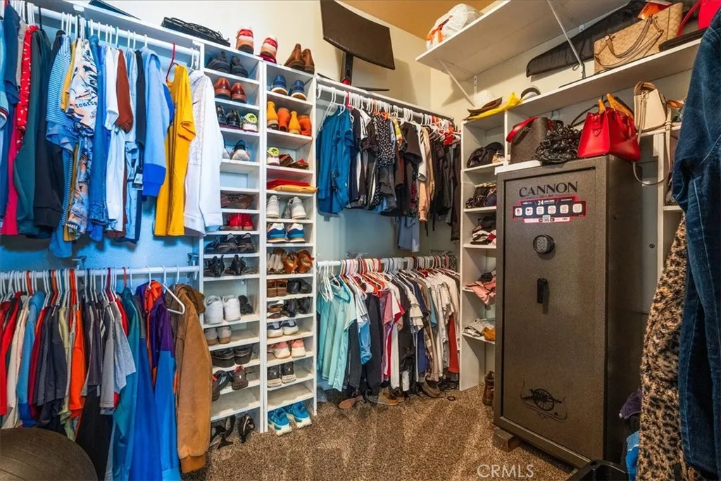 https://cdn.realtyfeed.com/cdn/127/306661517/6351cfed5e8ae5f18c03386dcd3b0f64.webp