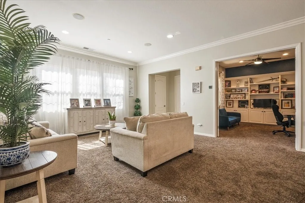 https://cdn.realtyfeed.com/cdn/127/306661517/a1ea2a97e18854786b3a5852cdd99d93.webp