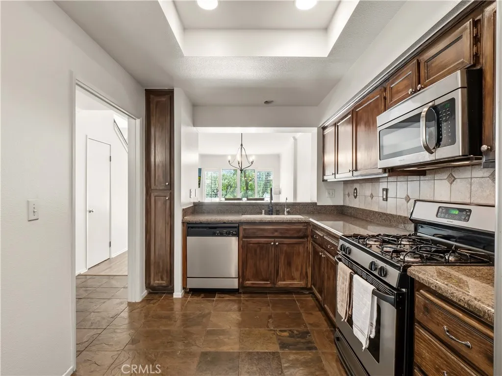 24514 Mcbean Parkway Unit 52, Valencia, CA 91355 - Photo 5 of 23, Valencia, CA