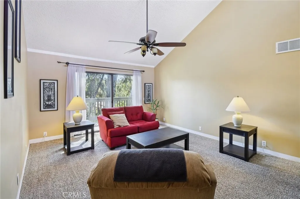 https://cdn.realtyfeed.com/cdn/127/306661655/2de6705ce1395b08c22fbfb85afbb5b2.webp