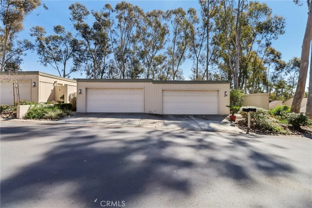 Photo #1: IV26051352 Listing: Photo #1