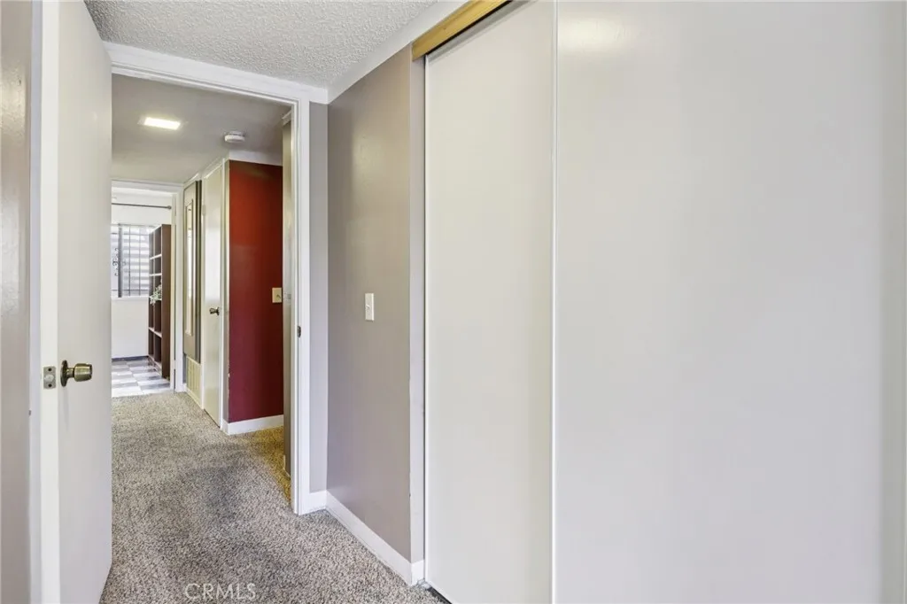 https://cdn.realtyfeed.com/cdn/127/306661655/986dc4282894ebb6f1c70482483a2e61.webp