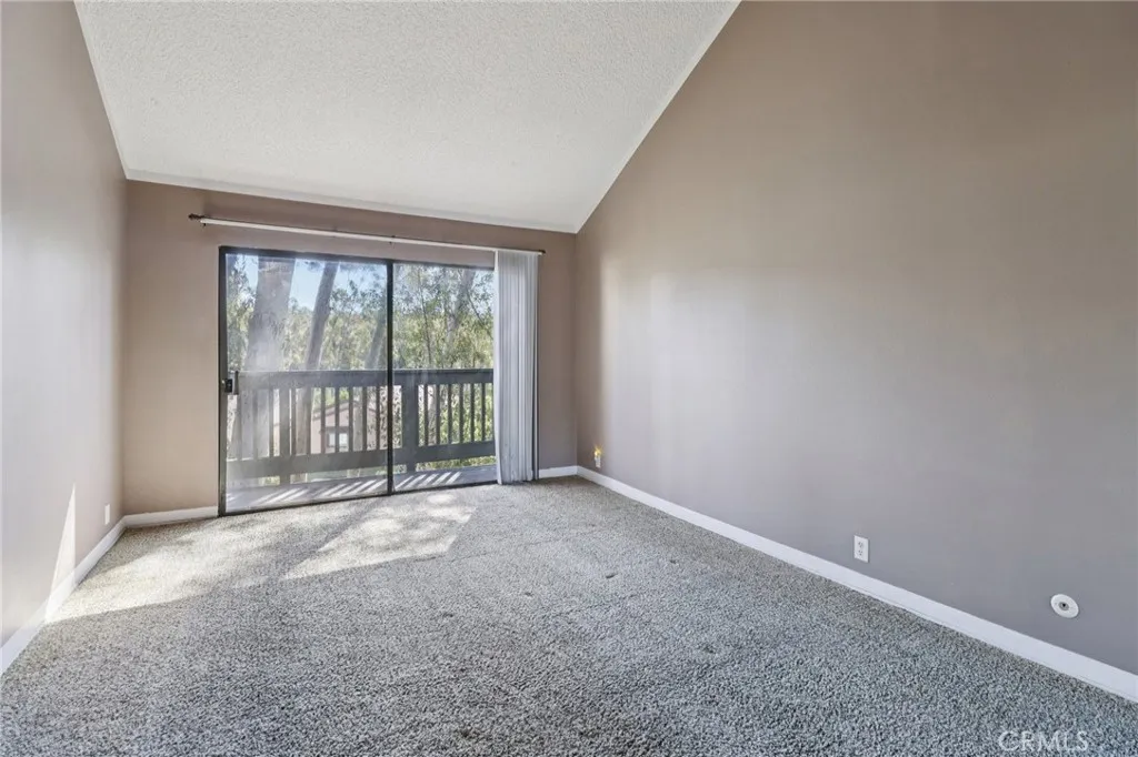 https://cdn.realtyfeed.com/cdn/127/306661655/ab3e55f1ba243e09bdaf4fea225d554c.webp