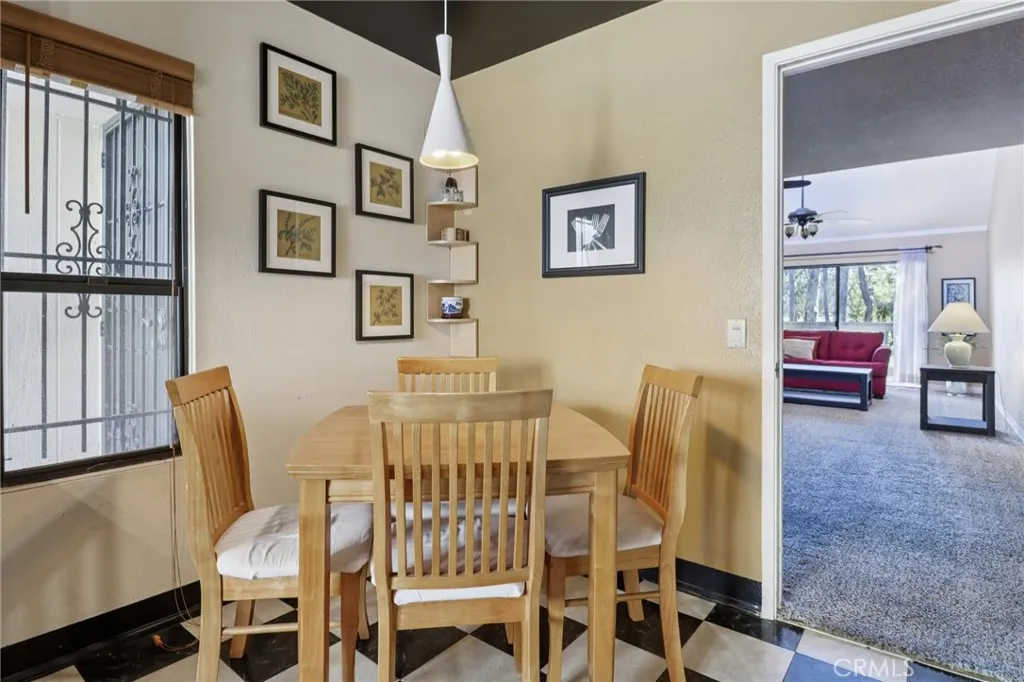 https://cdn.realtyfeed.com/cdn/127/306661655/bafbe9d600556f1b6954f49db3d0d3fa.webp