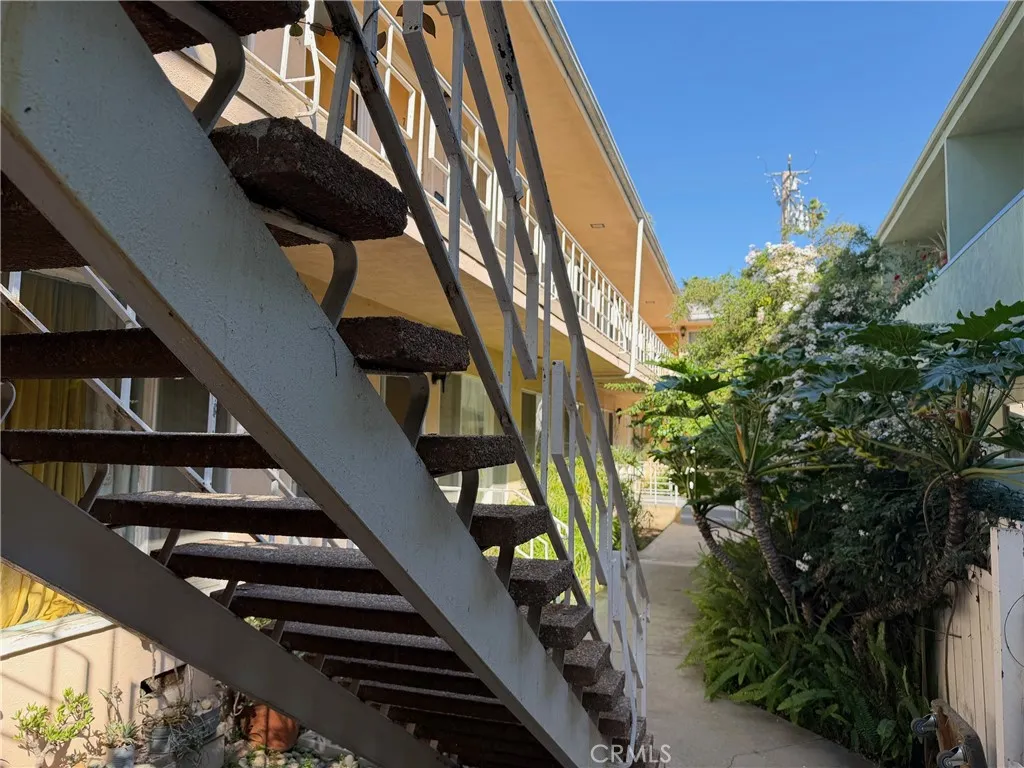 1129 Lincoln Boulevard, Santa Monica, CA 90403 - Photo 5 of 5, Santa Monica, CA