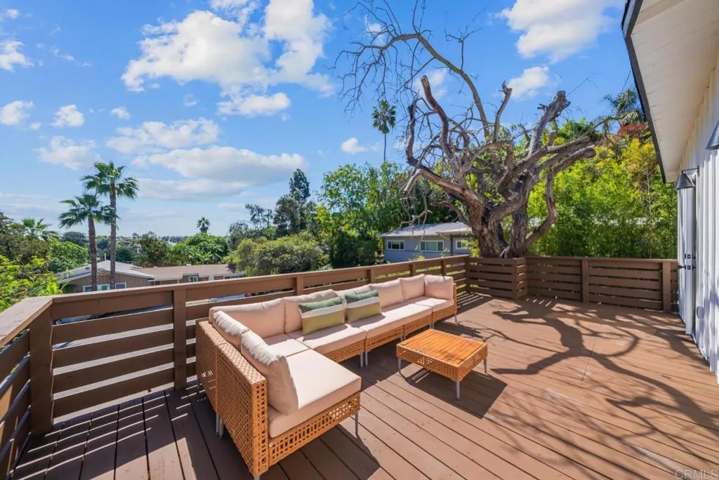 https://cdn.realtyfeed.com/cdn/127/306661739/e07c4bd364ef3c82c2588fab6313b923.webp