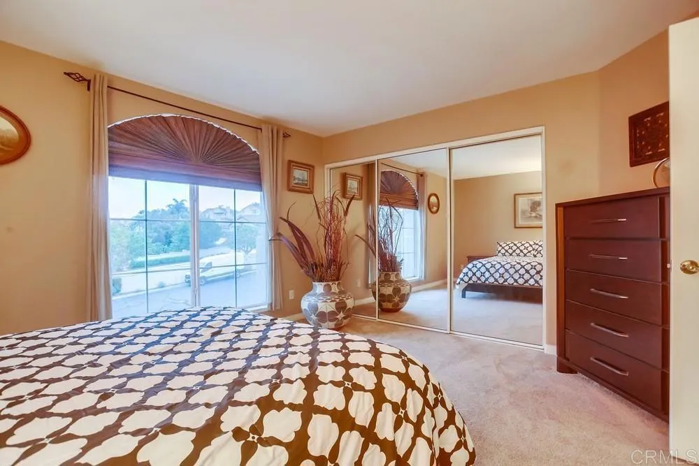 https://cdn.realtyfeed.com/cdn/127/306661802/3d328eebb393049634303b468edf01d0.webp