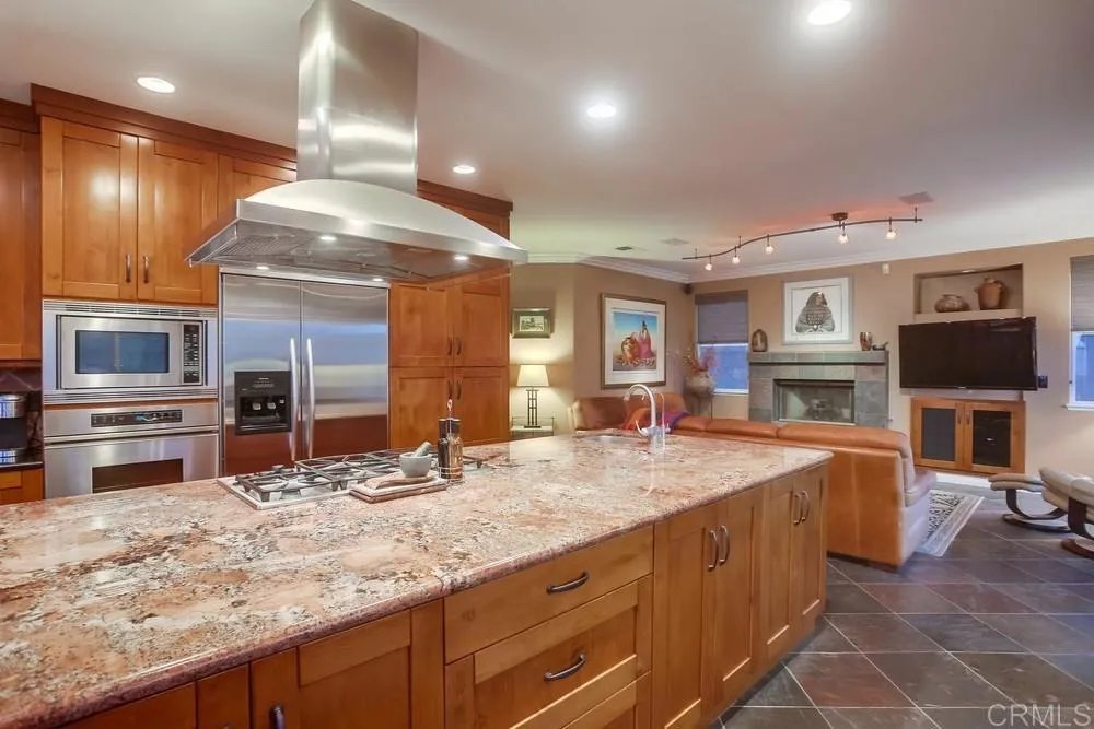 https://cdn.realtyfeed.com/cdn/127/306661802/4ad7c252987c5a389cd1721639e5724c.webp