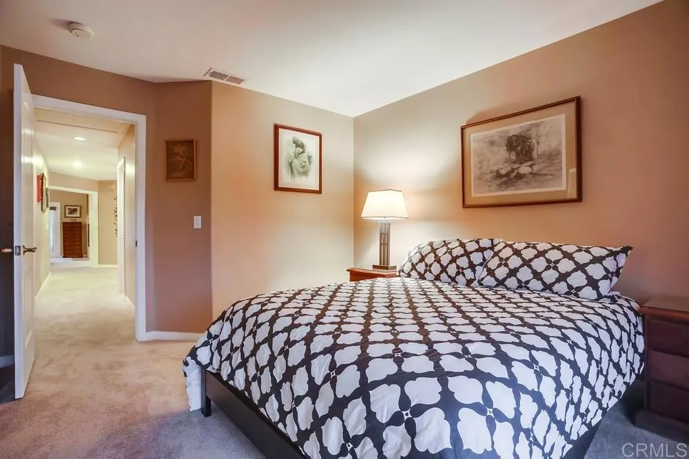 https://cdn.realtyfeed.com/cdn/127/306661802/652cfc99ce344bcfc328dee1b8715866.webp