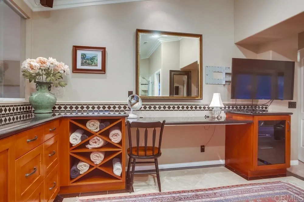 https://cdn.realtyfeed.com/cdn/127/306661802/9a76f2ce055e96a9a56238d60bb9f272.webp