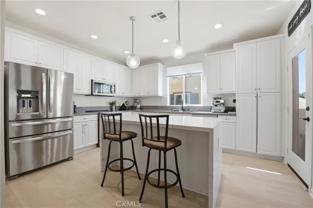Photo #4: SW26050318 Listing: Photo #4