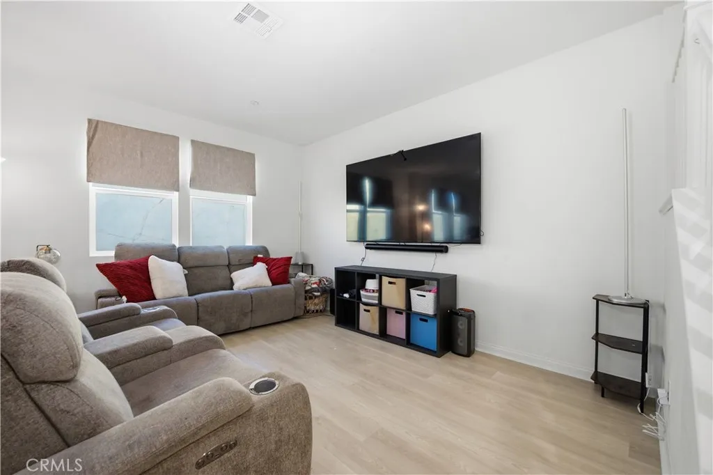 Photo #9: SW26050318 Listing: Photo #9