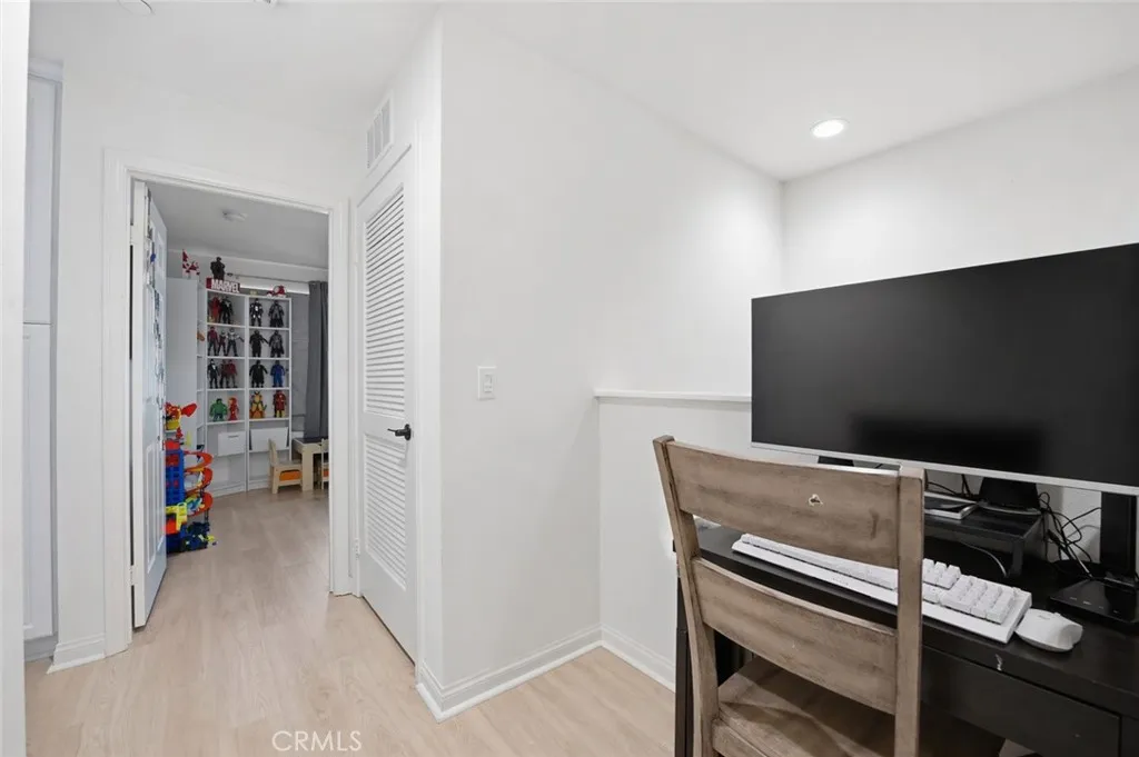 https://cdn.realtyfeed.com/cdn/127/306661885/7e98b59da2a1db754122a74e00c2b6ea.webp